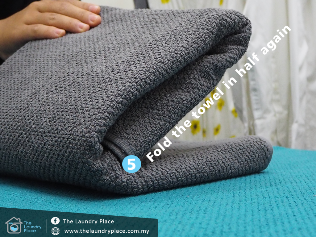 5 STEPS HOW TO FOLD BATH TOWELS